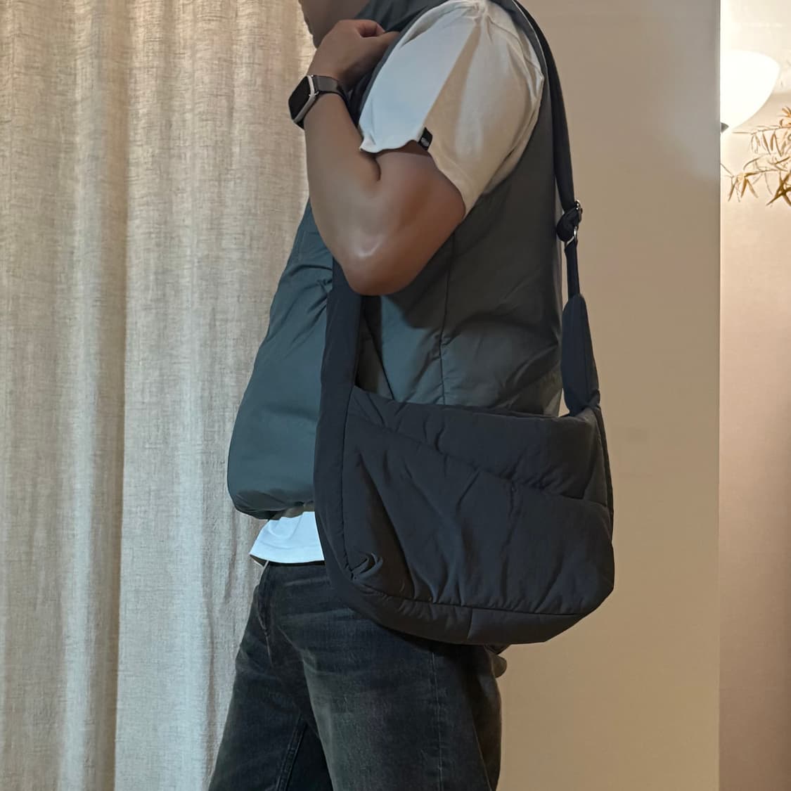 해칭룸 나일론 패딩 가방 미니 차콜 상품이미지7