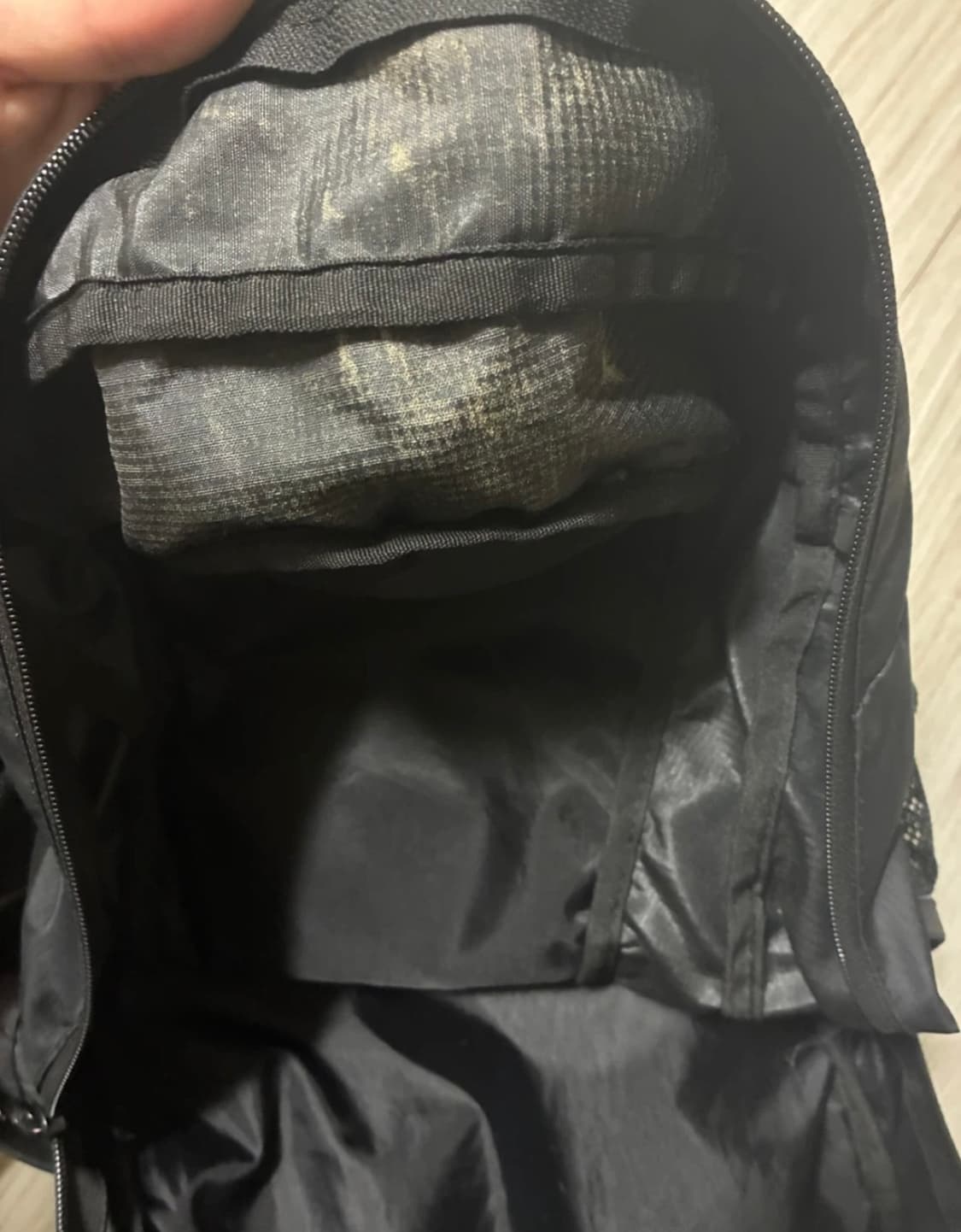 23fw 산산기어 백팩 블랙 상품이미지2