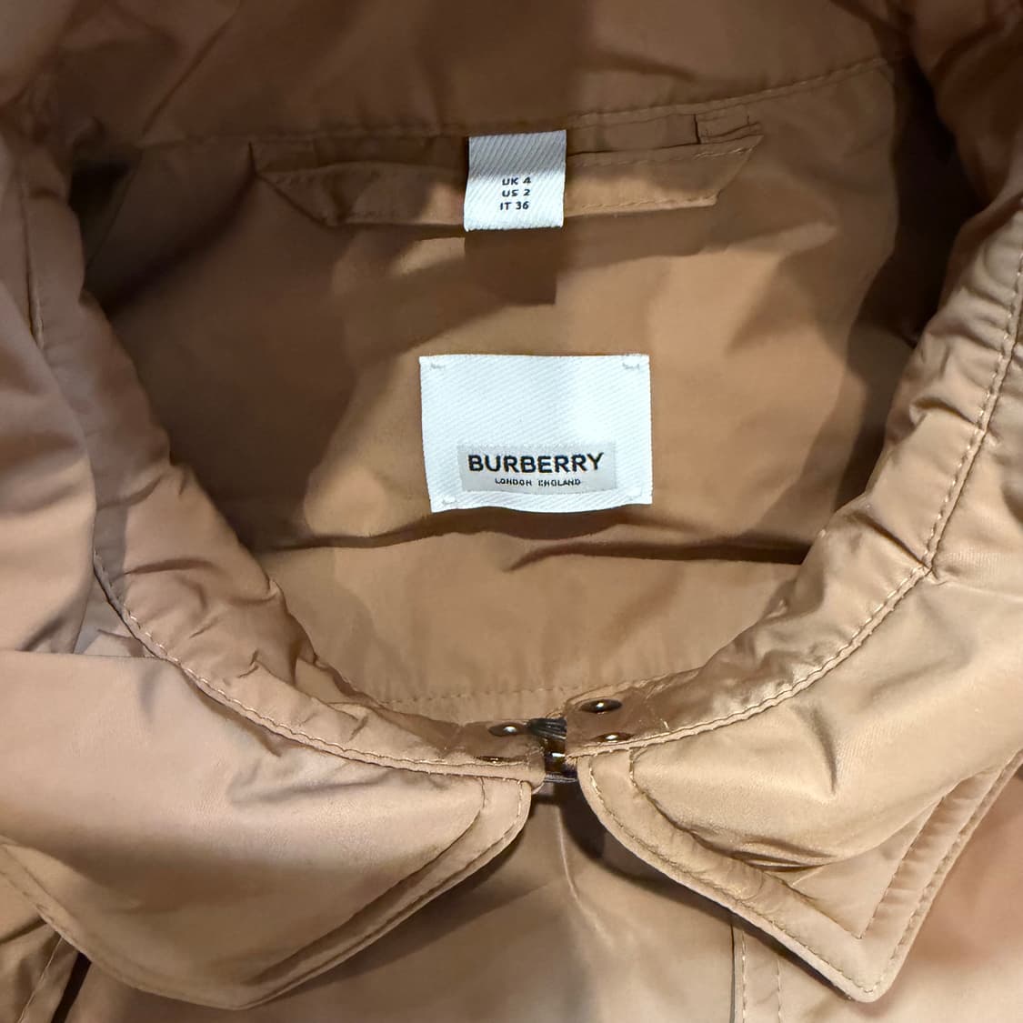 버버리 엠버포드 카멜 트렌치 코트 상품이미지6