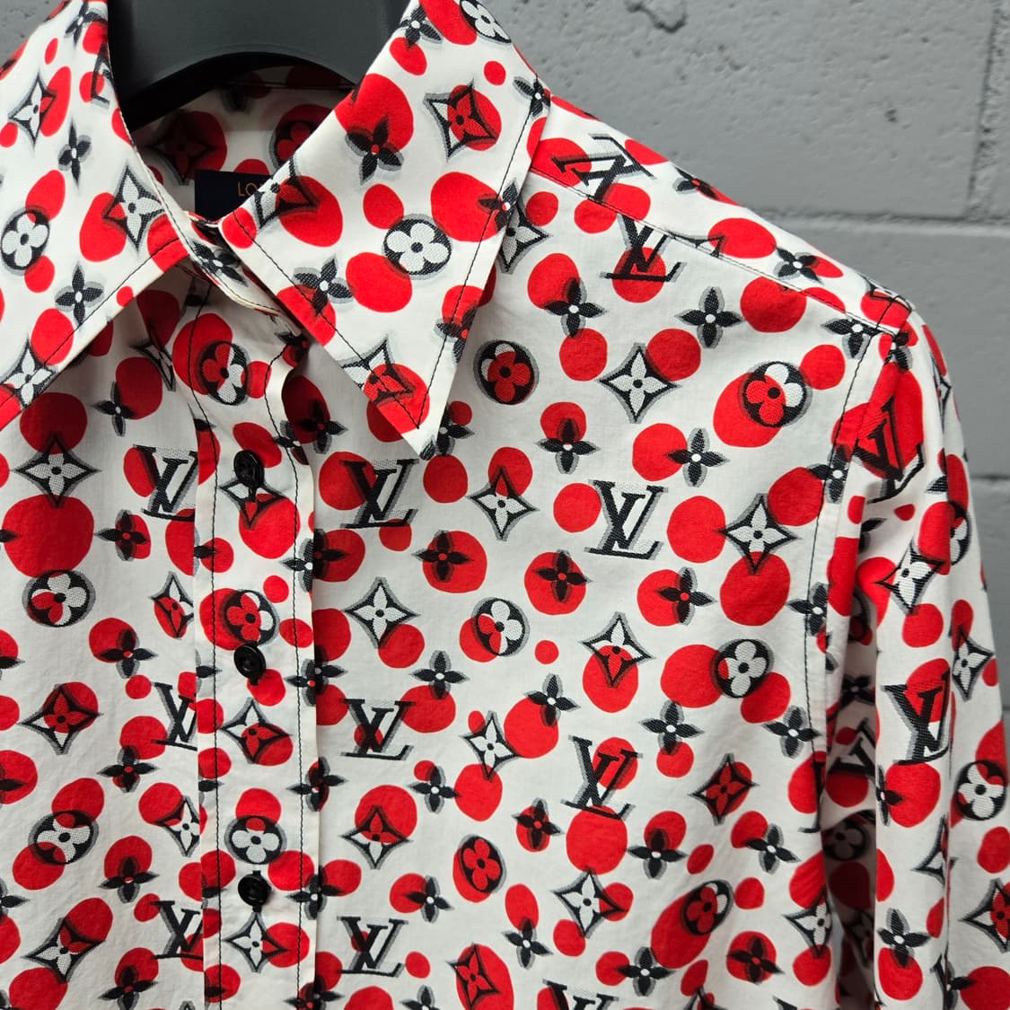 루이비통 LV 쿠사마야요이 인피니티 닷 모노그램 셔츠 34 상품이미지4