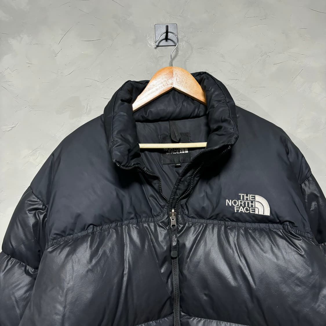 노스페이스 눕시 700 구스다운 패딩 검정 상품이미지2