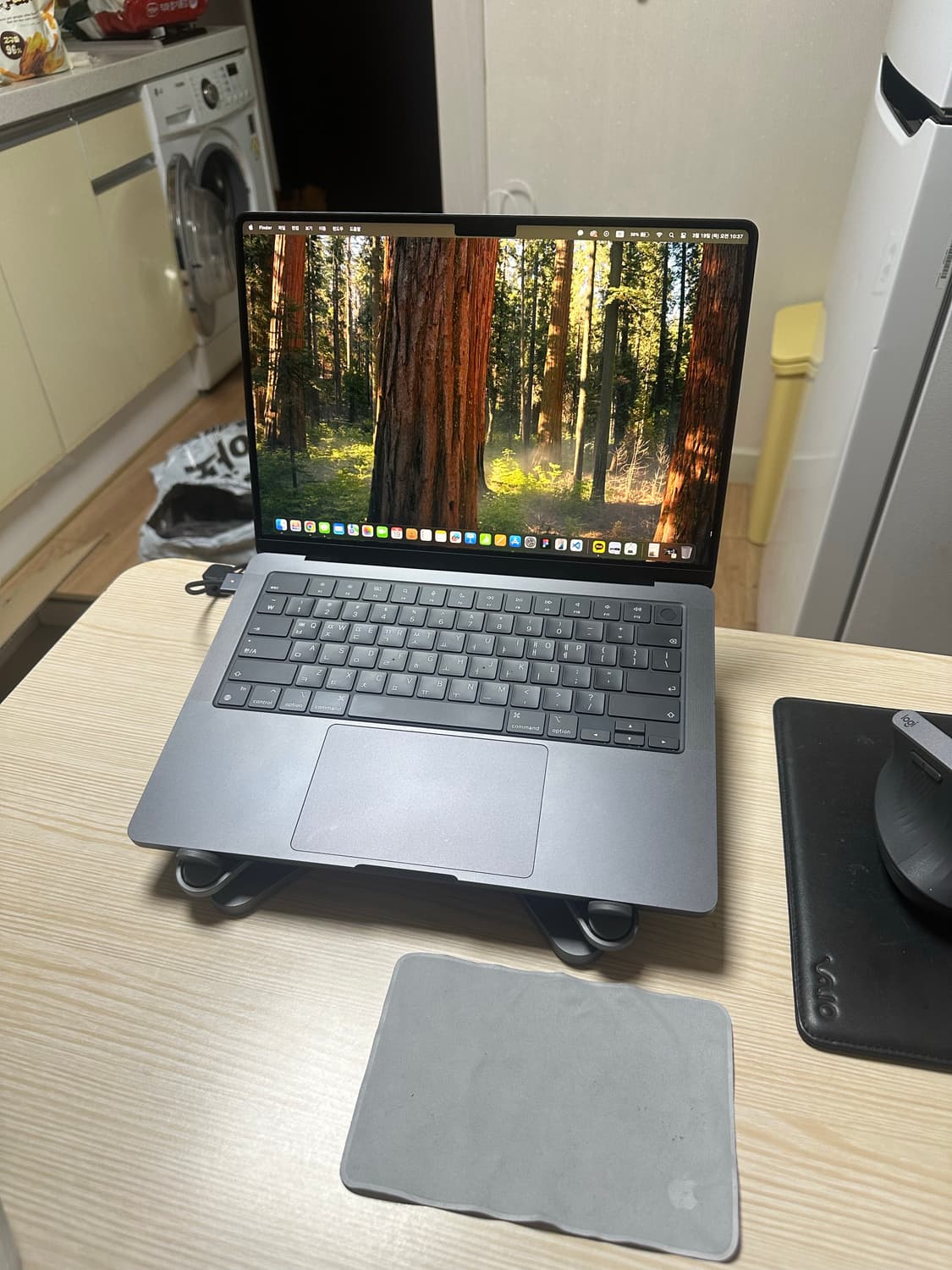 맥북 프로 16  M4 Pro 16GB 1TB 스페이스블랙 상품이미지3