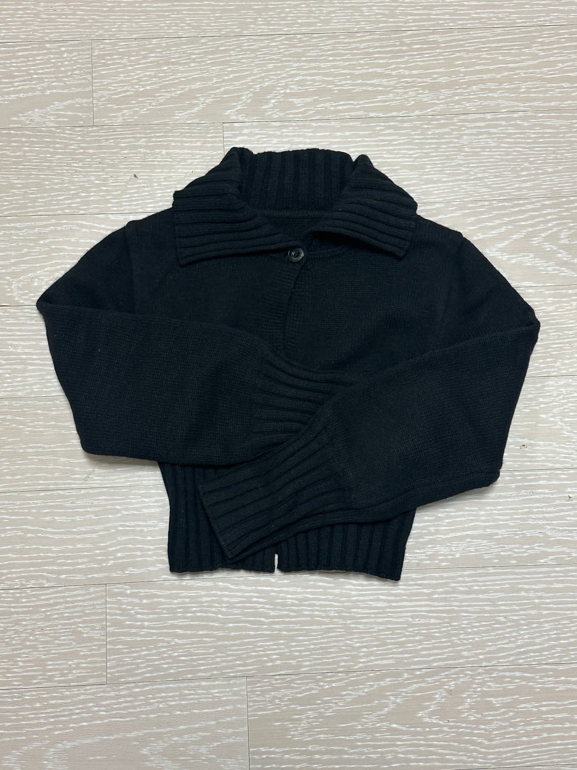 마뗑킴 칼라 볼륨 가디건 블랙 상품이미지3