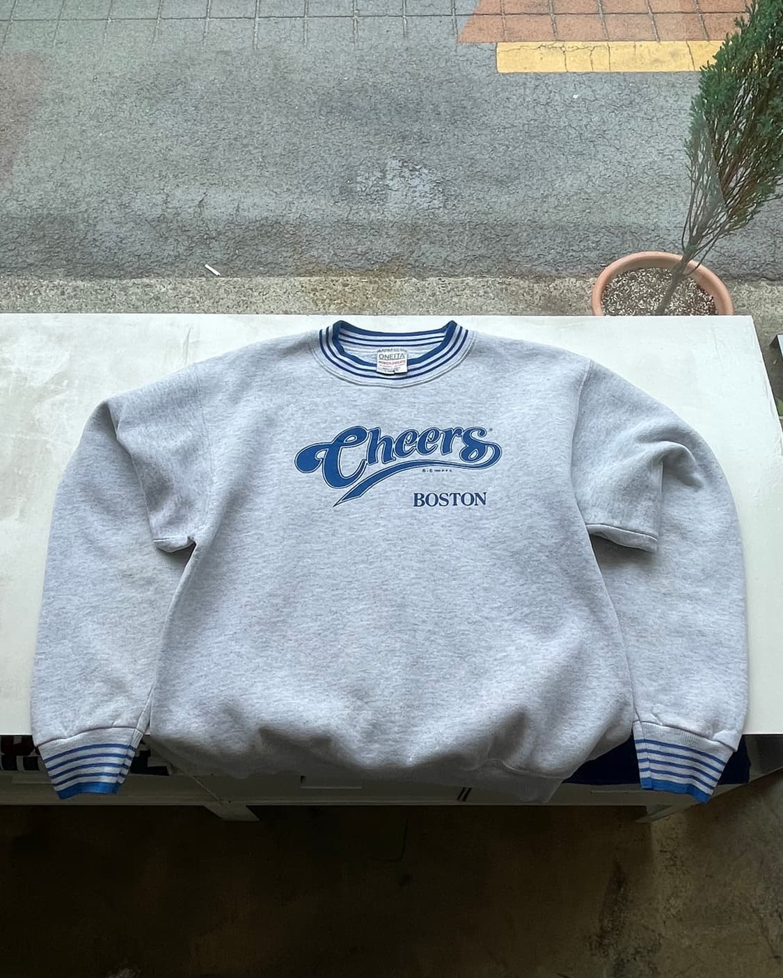 90‘s USA Sitcom “Cheers” Sweatshirt 상품이미지5