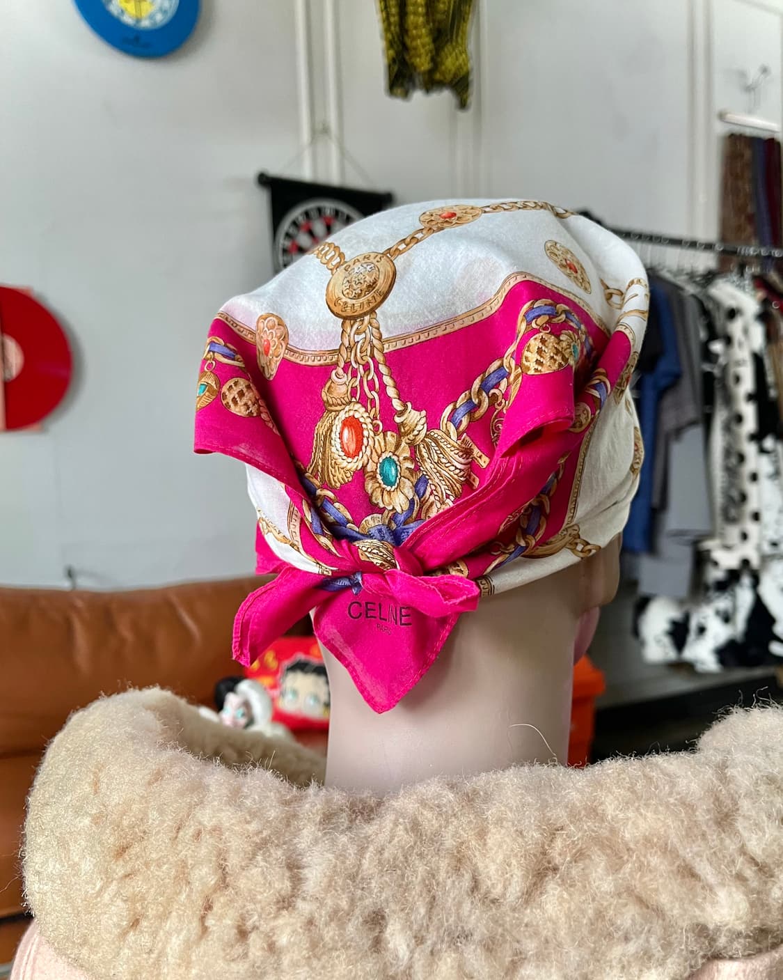 70-80s Old CELINE Archive Bandana Scarf 상품이미지3