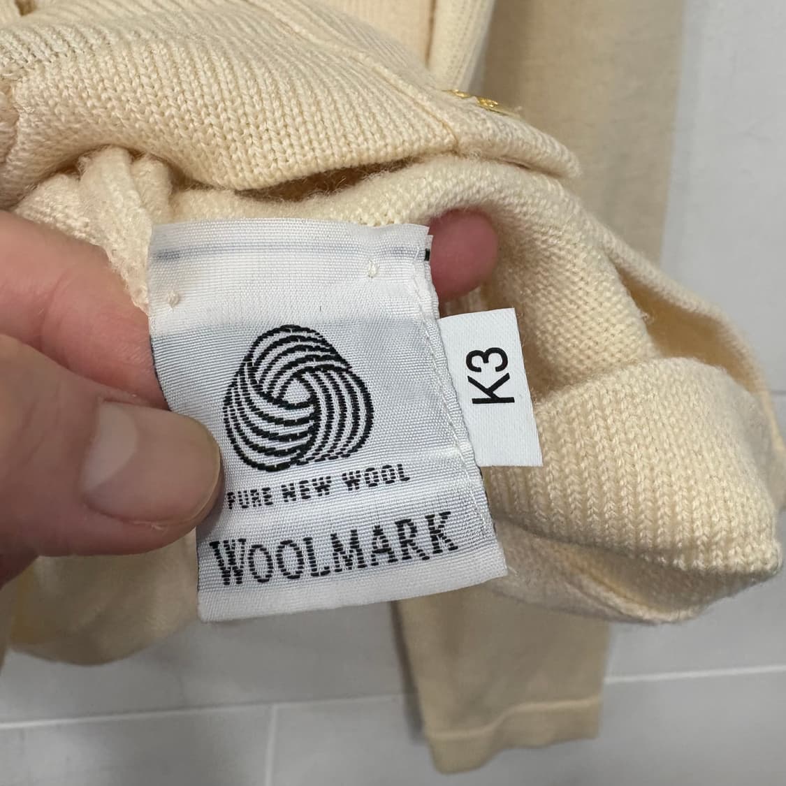 버버리 금장 라운드넥 니트 가디건 상품이미지4