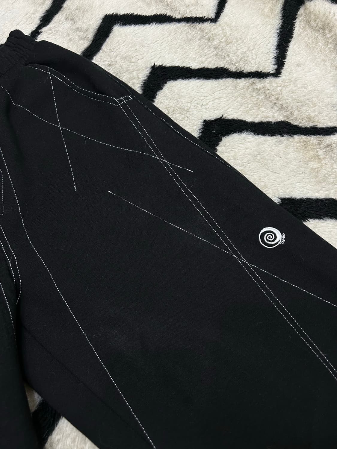 [S]트래블 스티치 트레이닝 팬츠/블랙 상품이미지1