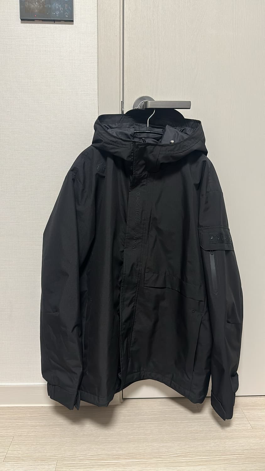 데상트 듀얼리스 헬리움 필로우 자켓 상품이미지1