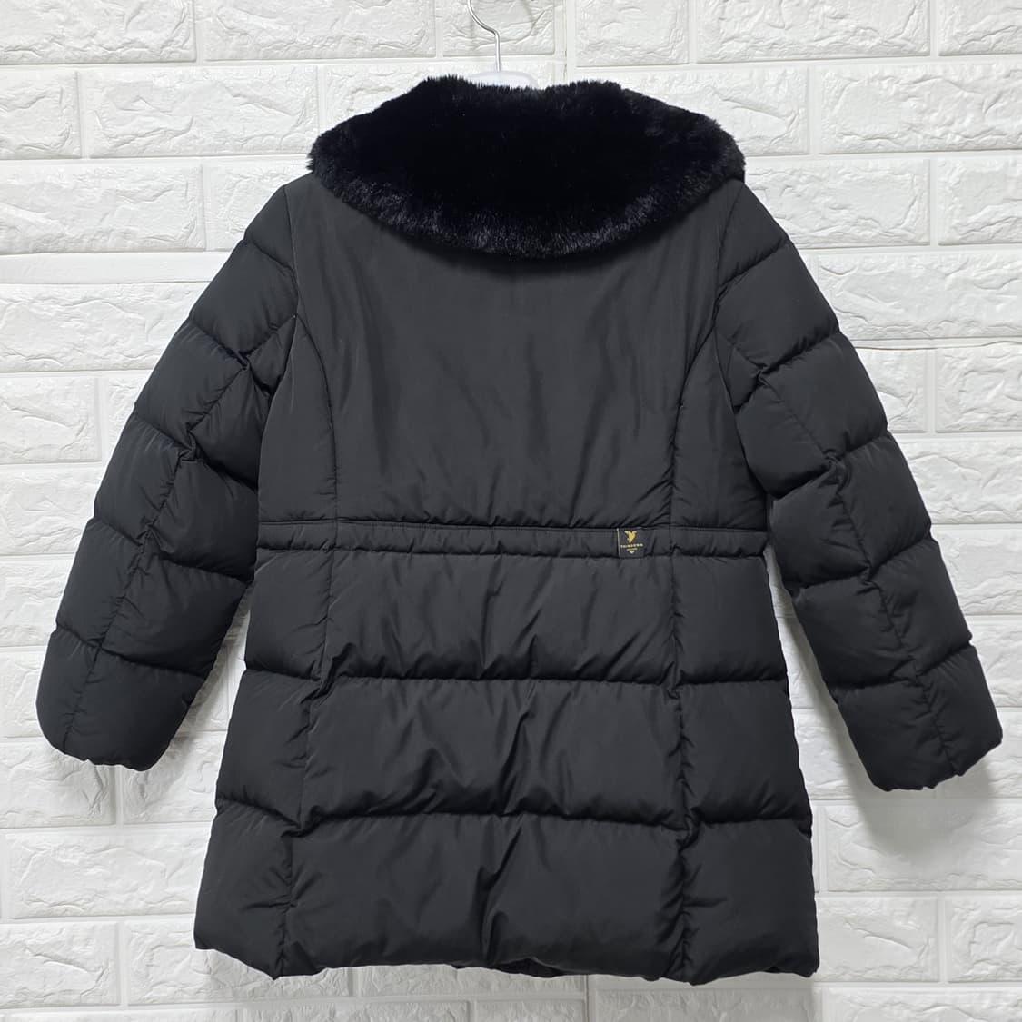 택포// 헤지스 여아 퍼카라 덕다운 패딩 145 상품이미지4