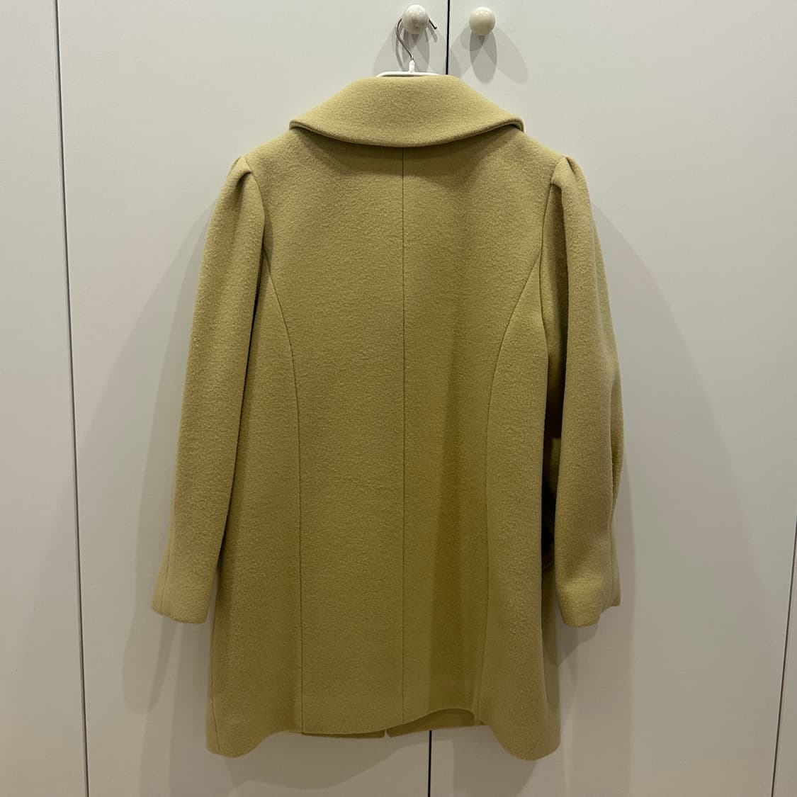 노컨텐츠 퍼프 하프코트 버터색상 상품이미지4