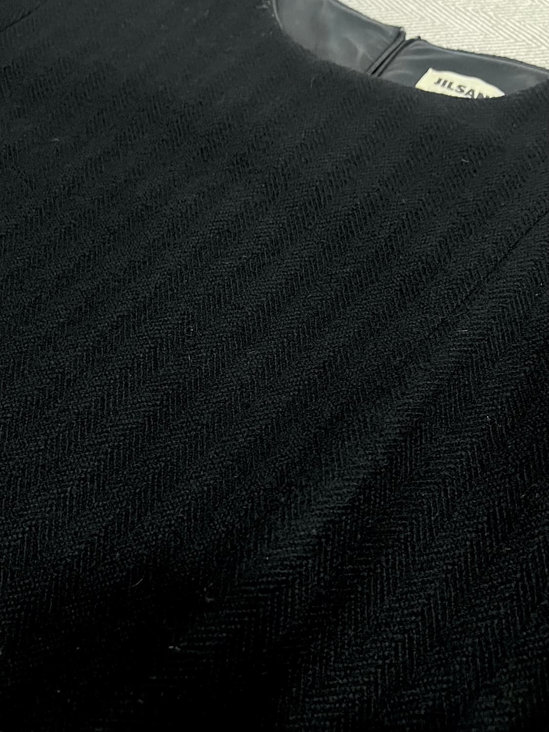 질샌더 울 100% 롱 플레어 원피스 블랙 85사이즈 상품이미지8