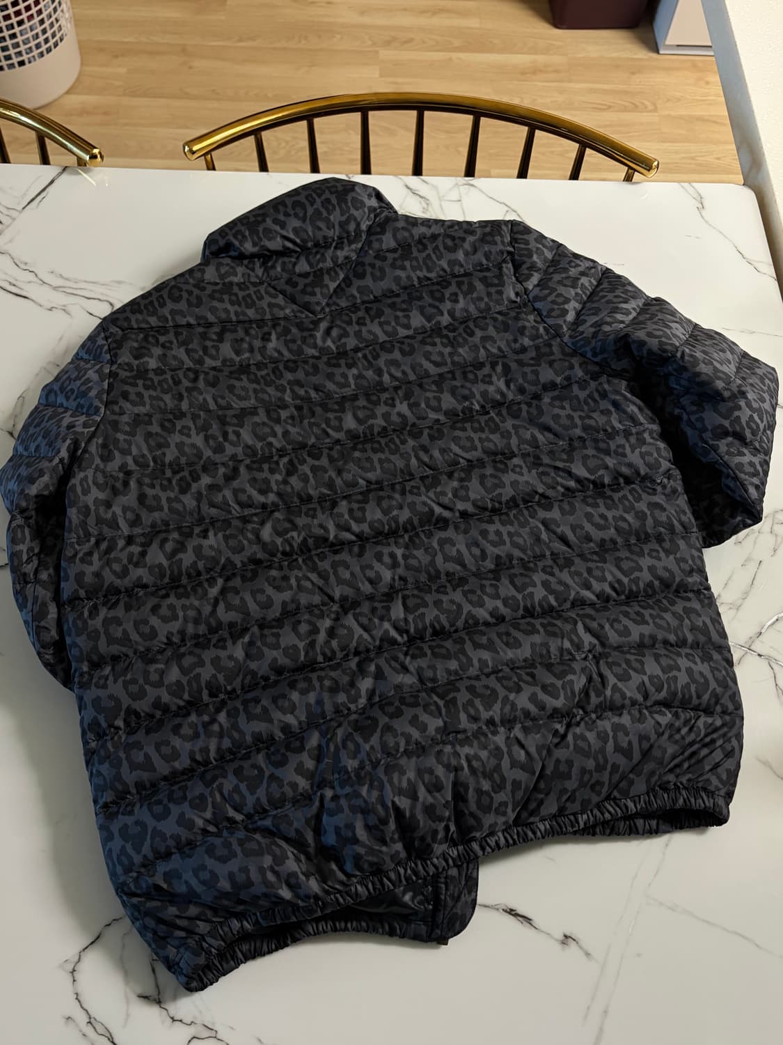 타미힐피거 레오파드 경량패딩 xs 상품이미지3
