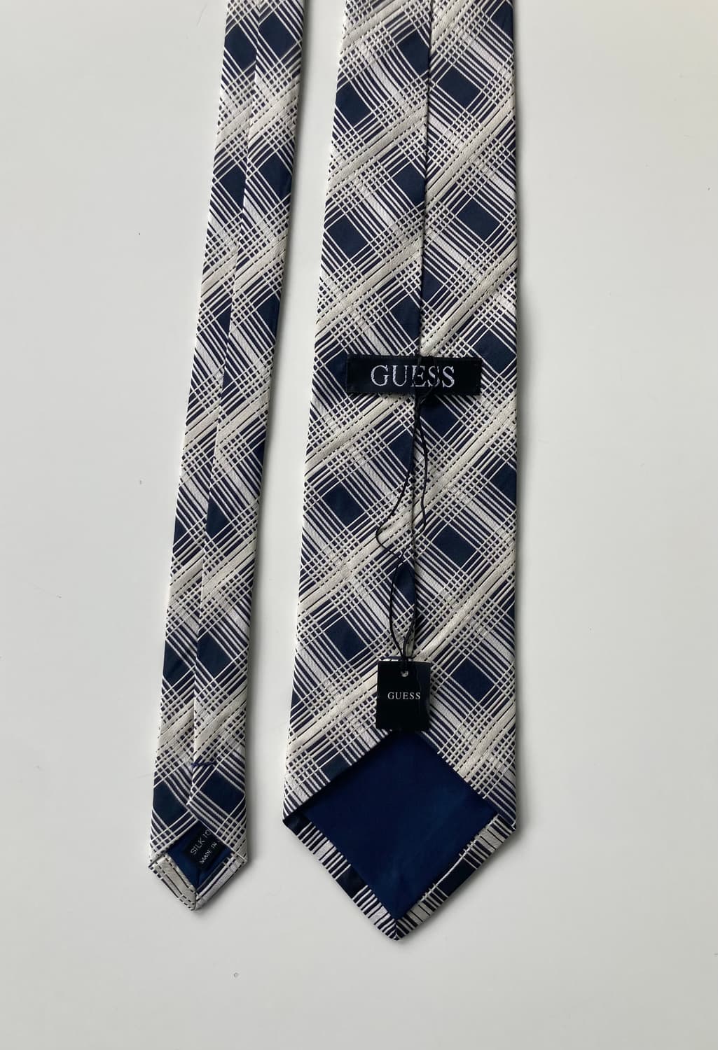 게스 넥타이 상품이미지2