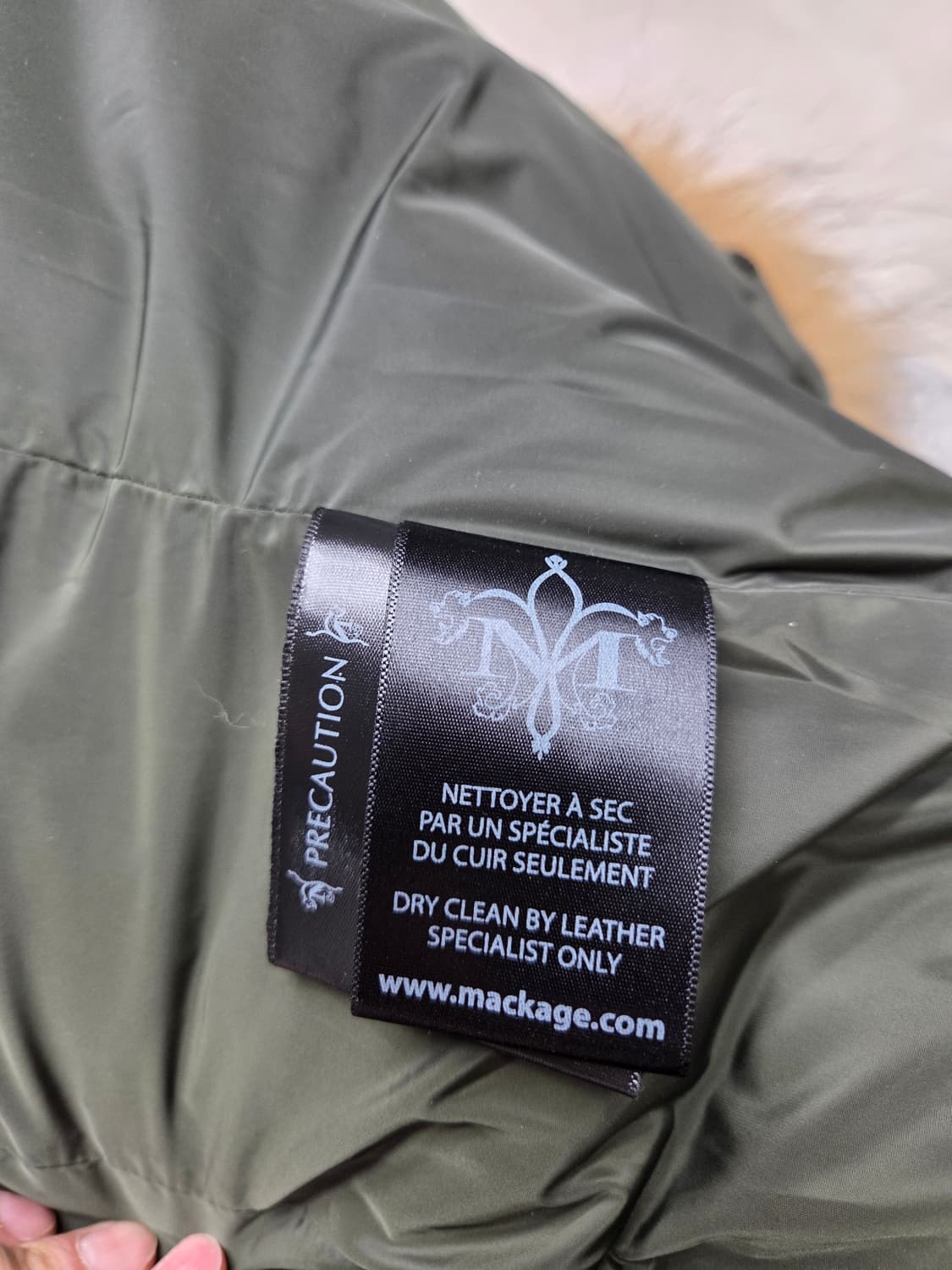 맥케이지 여성 패딩 카키 상품이미지6