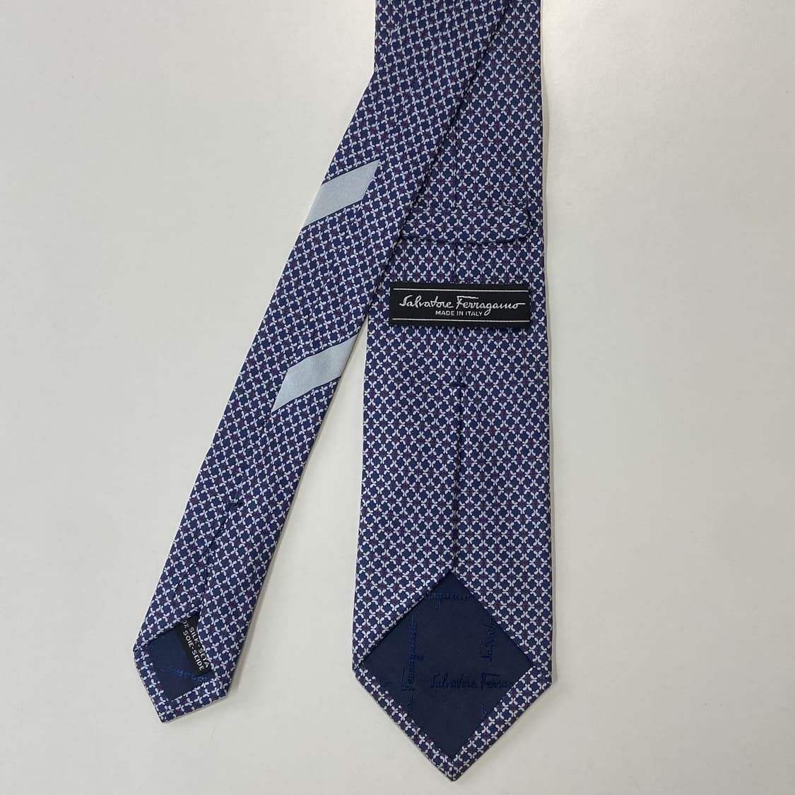 페레가모(Ferragamo) 명품 정품 넥타이7.8cm 상품이미지3