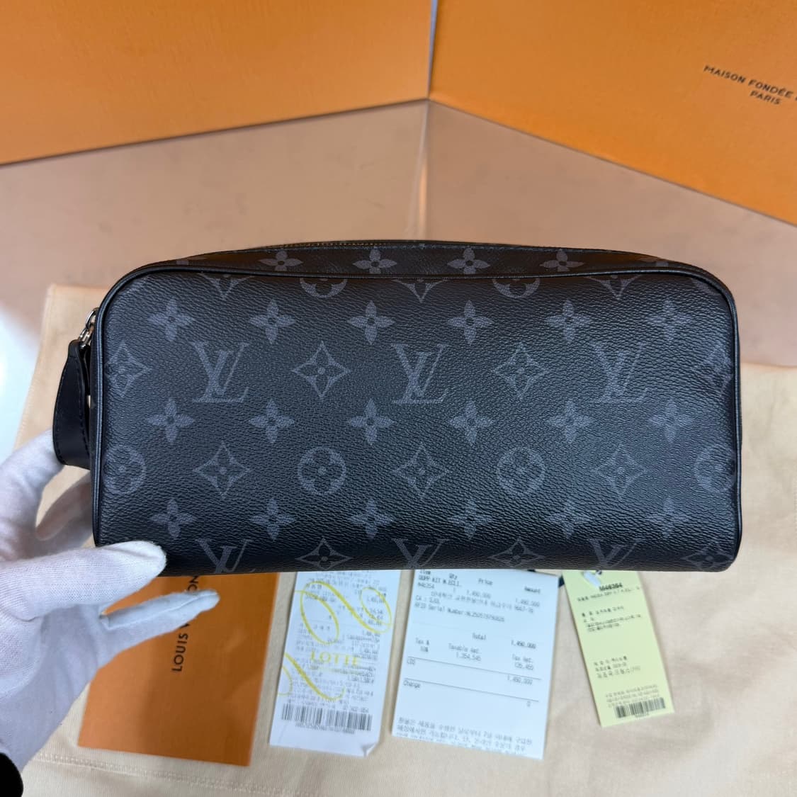 [리오브] 루이비통 이클립스 모노그램 돕 키트 클러치 상품이미지2