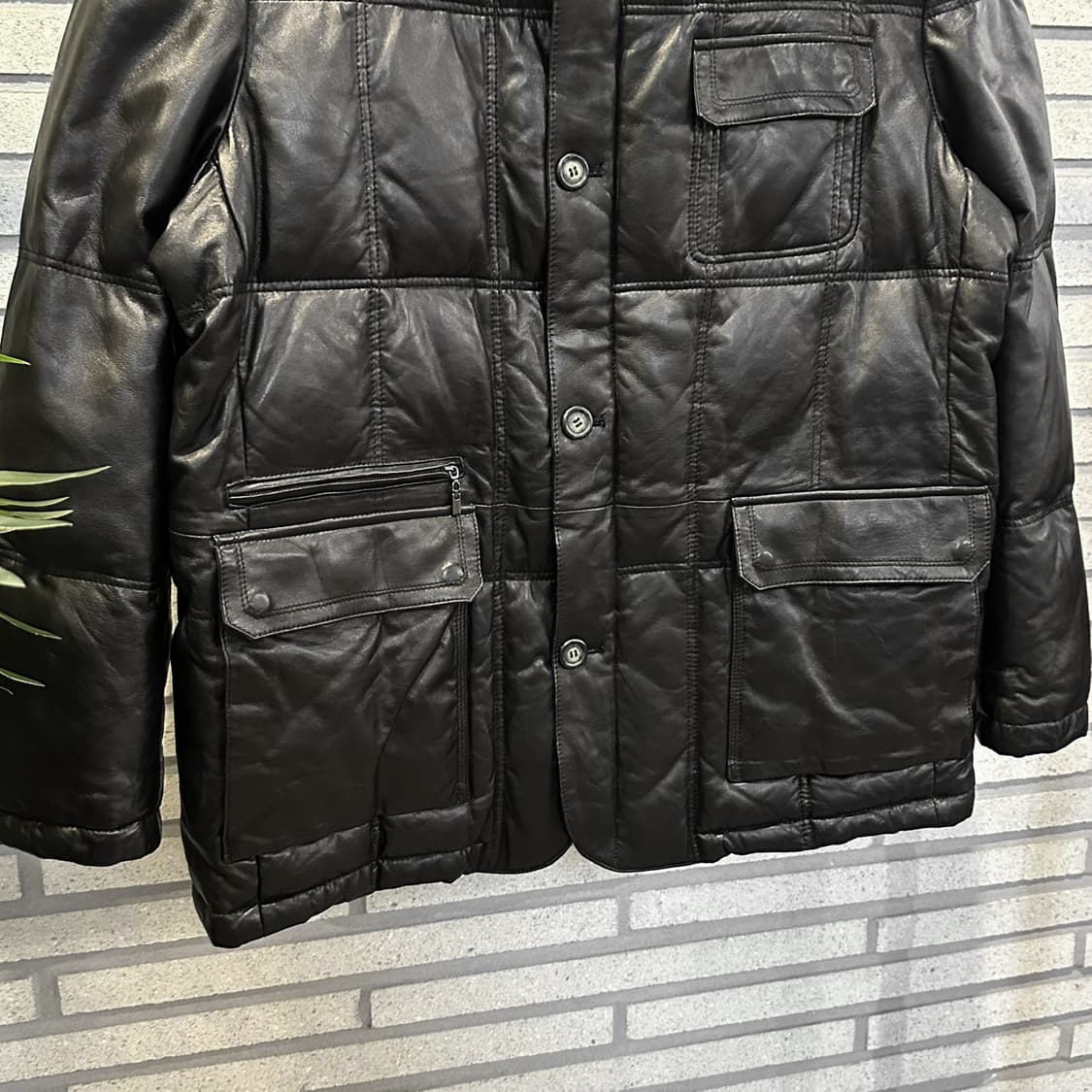 ITALY VINTAGE 패디드 가죽 자켓 플랩포켓 퍼카라넥 디테일 블랙 상품이미지5