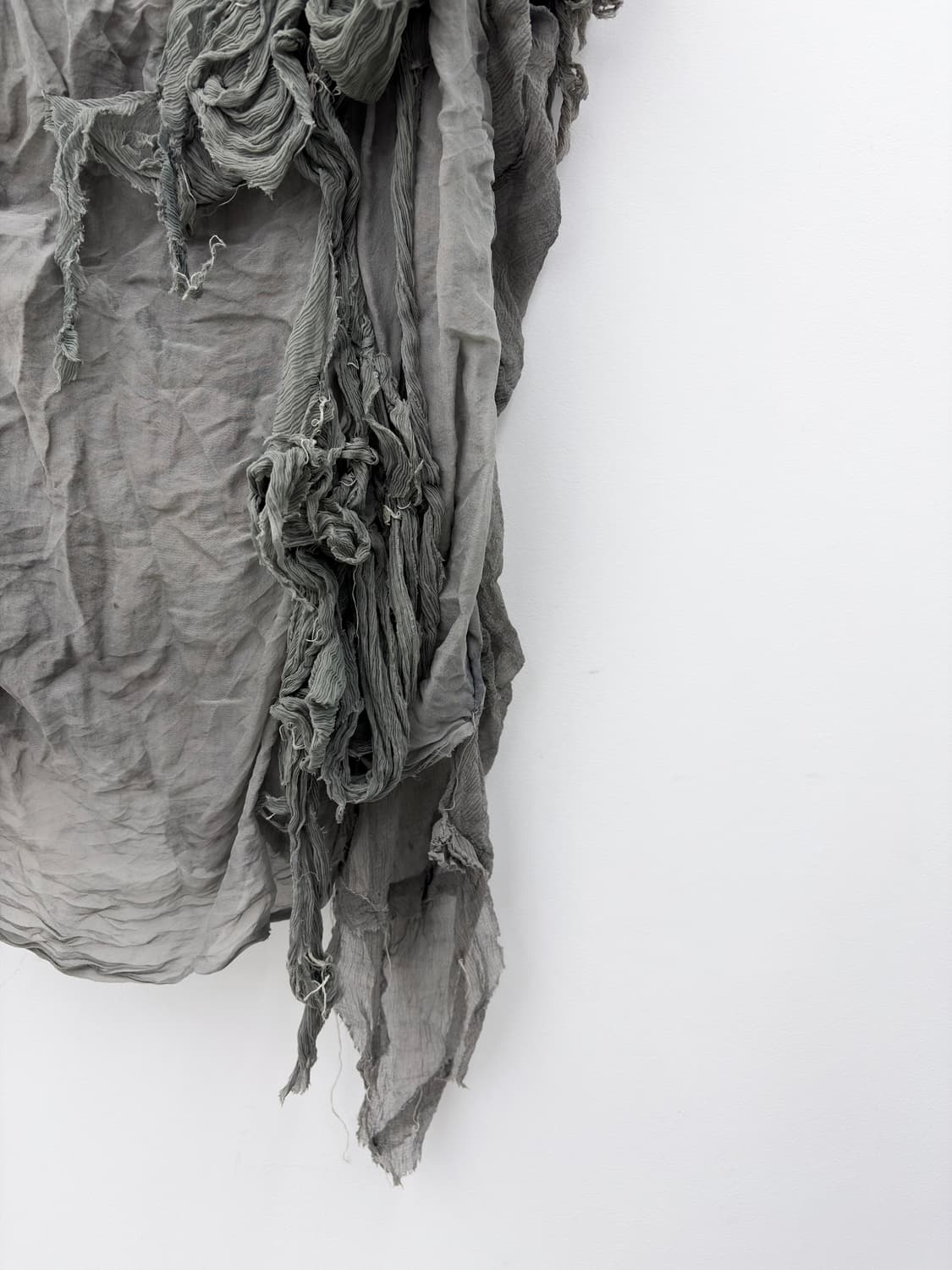 MULTI TEXTILE DRAPED ARTISANAL VEST TOP 상품이미지4