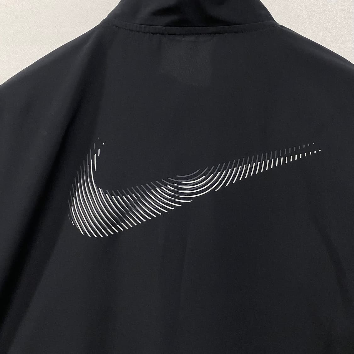 나이키 신형 우먼 러닝 우븐 자켓 상품이미지3