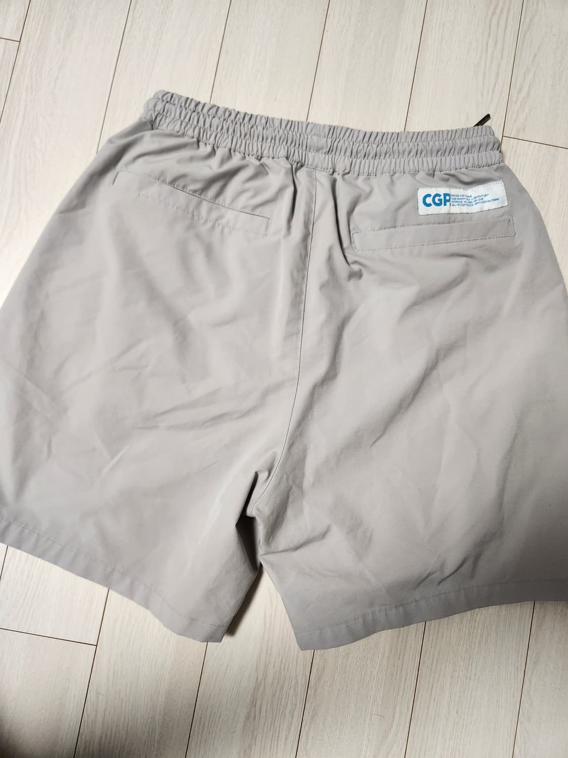 새상품급)코드그라피 반바지 크리스피 나일론 쇼츠 사이즈M

여러 중고사이 상품이미지2