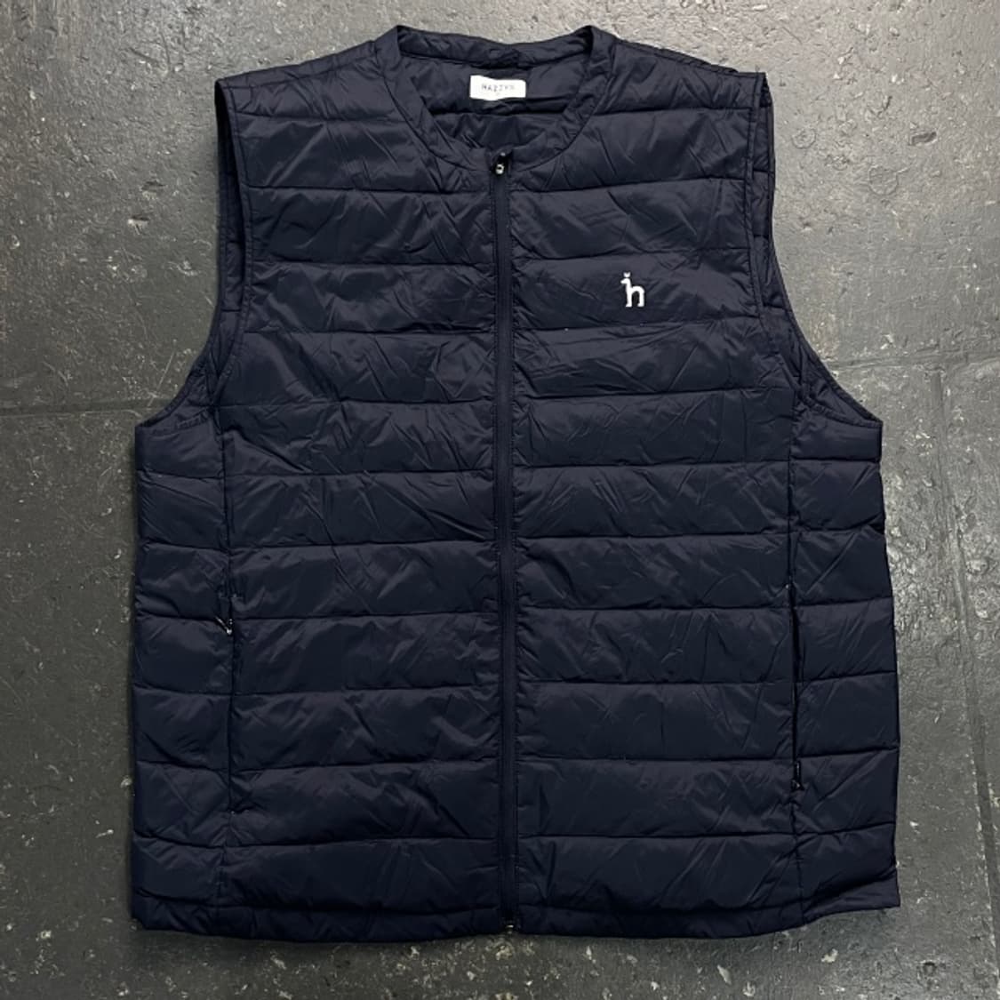 100 헤지스 조끼패딩 상품이미지1