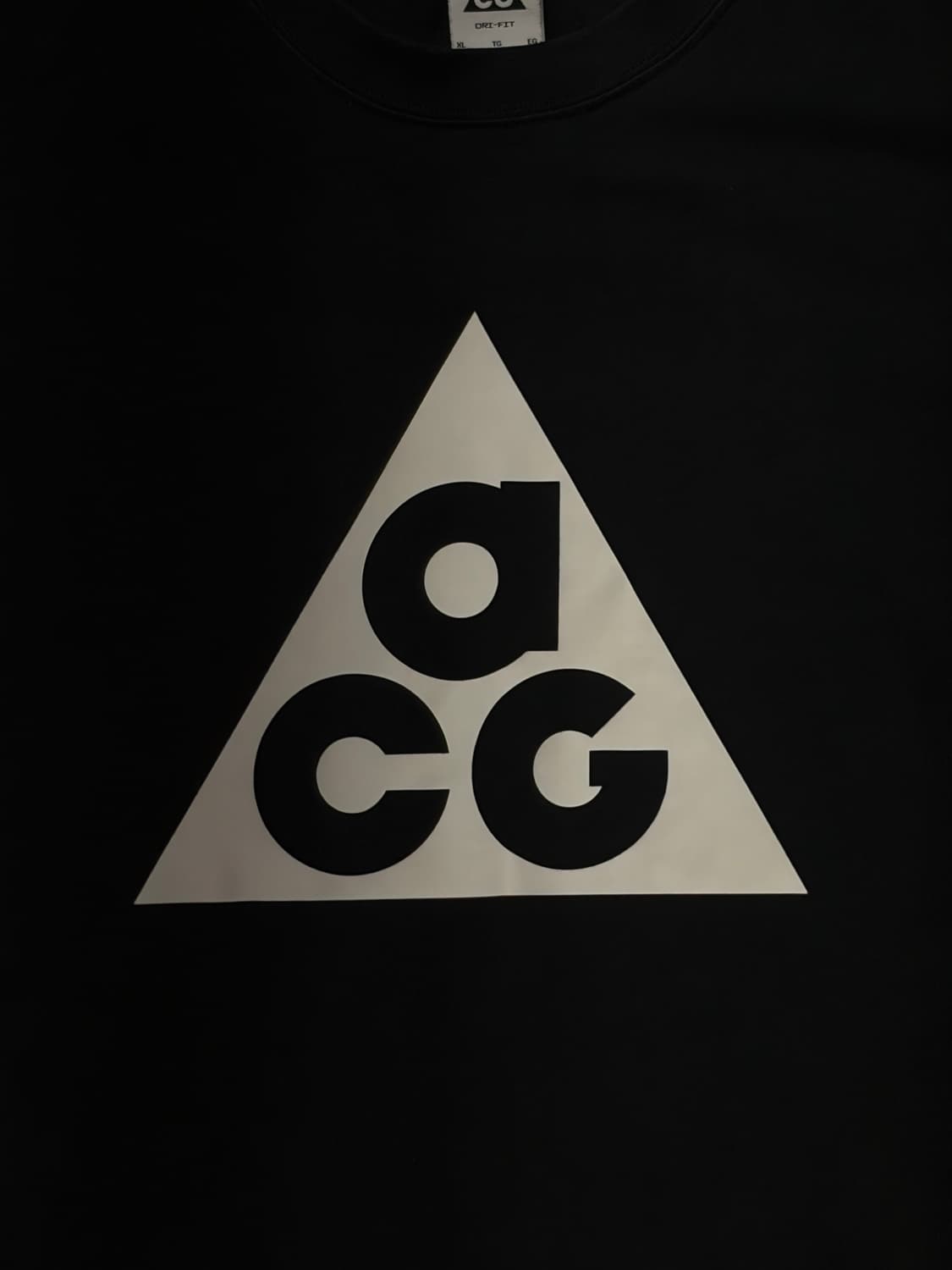 나이키 ACG 블랙 티셔츠 상품이미지3