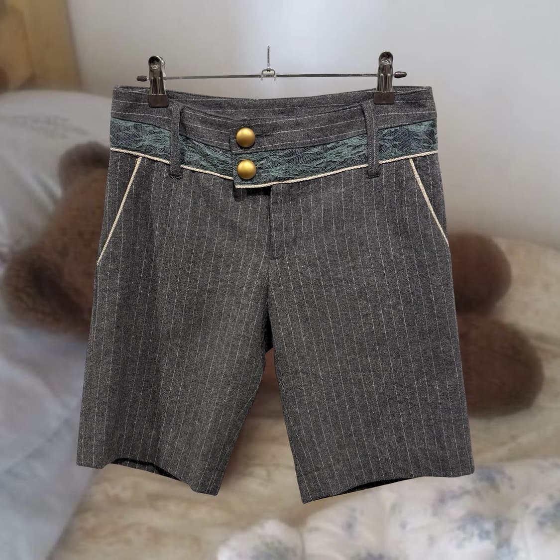 Axes femme 엑시즈팜 레이스 투버튼 울혼방 4부 팬츠 상품이미지1