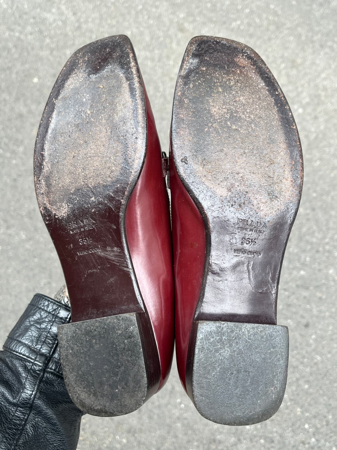 프라다 버건디 로퍼 상품이미지6