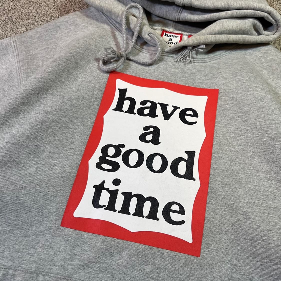 해브어굿타임 빅로고 후드티 상품이미지2