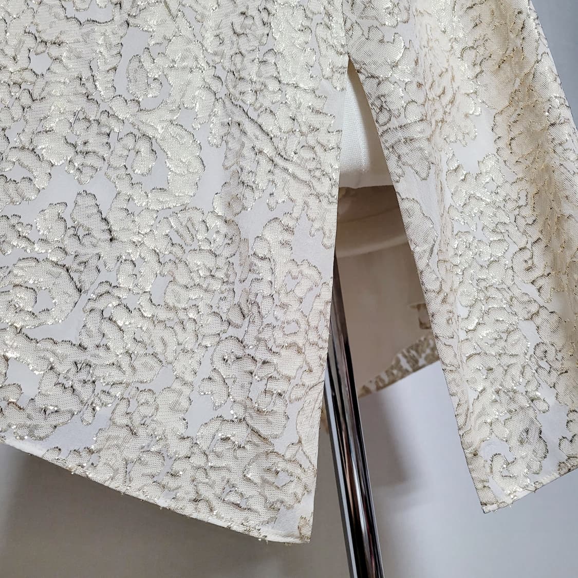 마시모두띠 금사 시퀸 슬리브리스 (표기42/44-66) 상태최상/1회착 상품이미지6