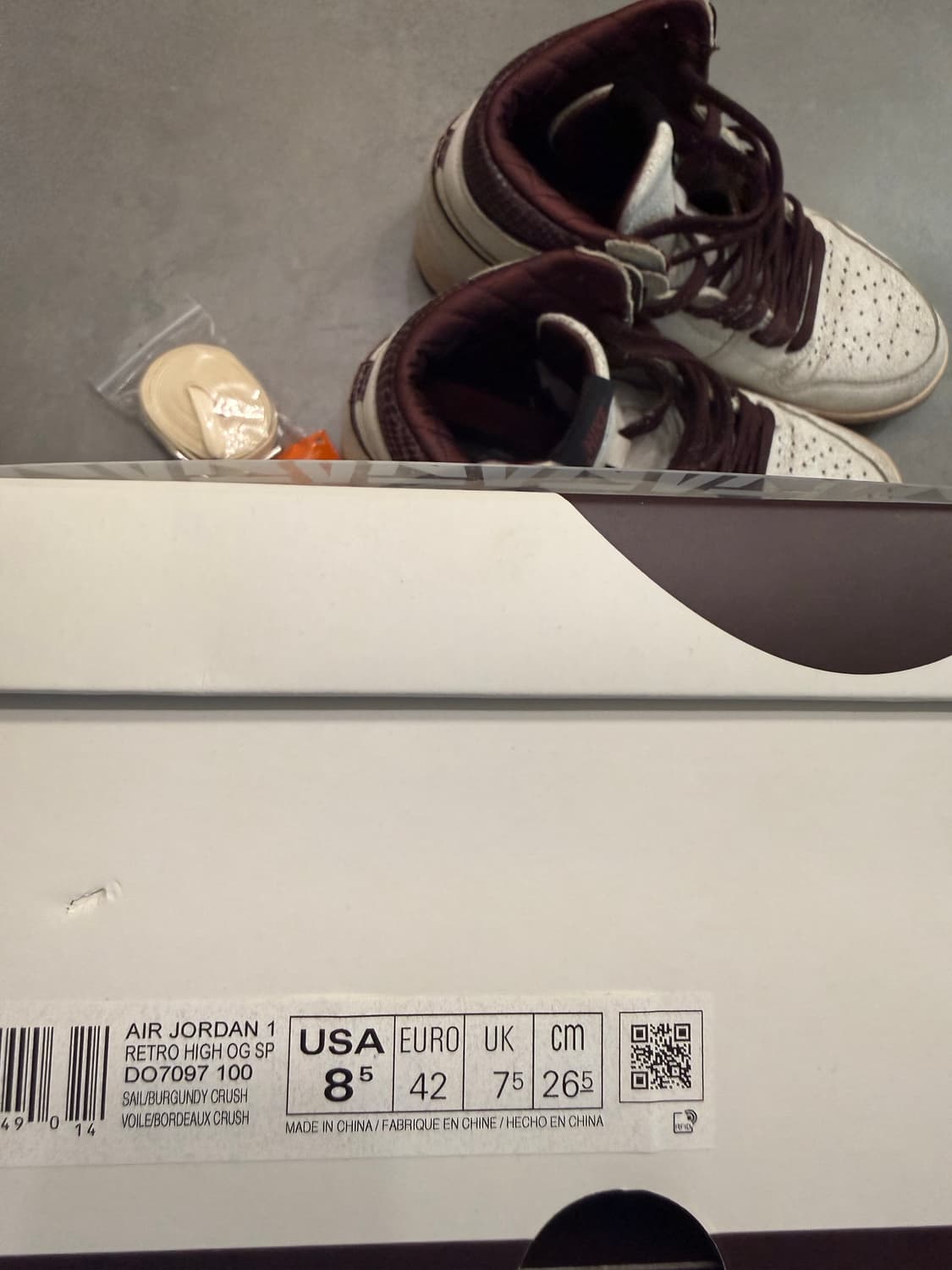 조던 1 x 아 마 마니에르 레트로 하이 OG SP 세일 앤 버건디 상품이미지4