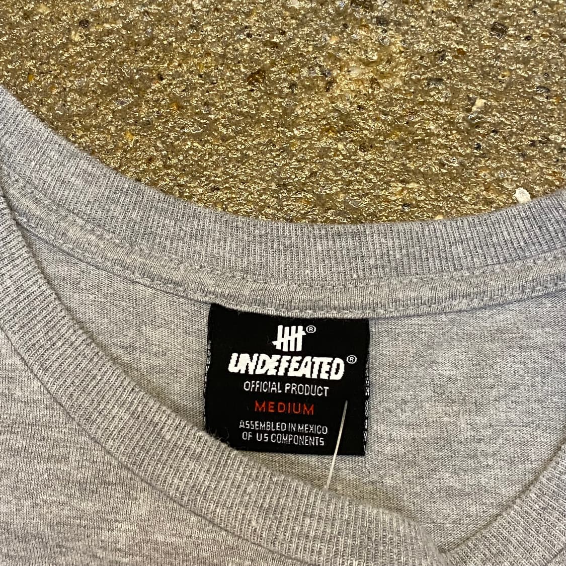 미국 빈티지 브랜드 언디피티드 HATED 언어유희 포인트 반팔티 상품이미지5