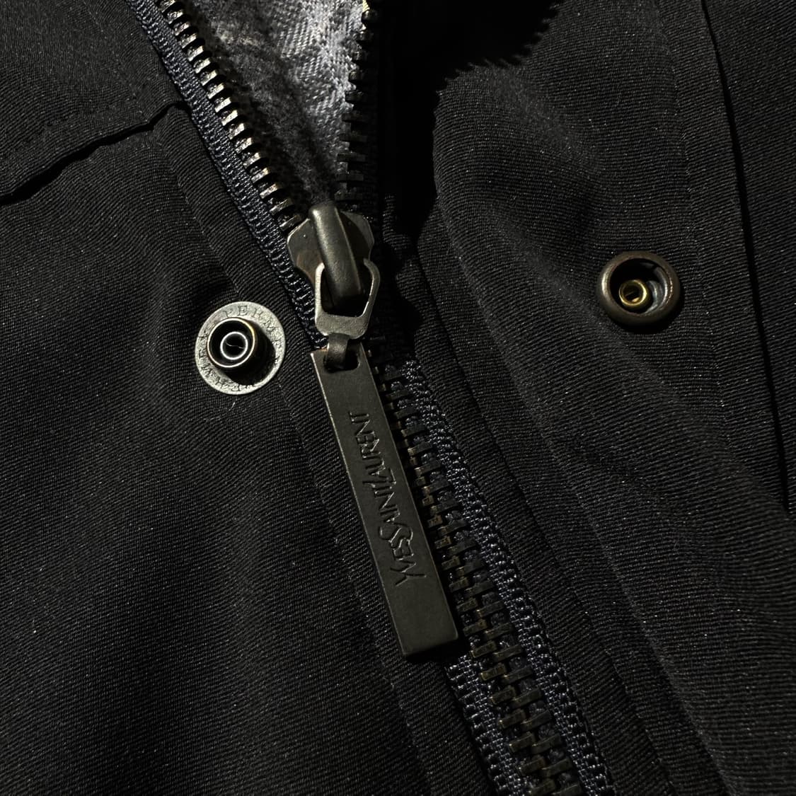 입생로랑 폴리쉘 싱글 자켓 블랙 상품이미지7