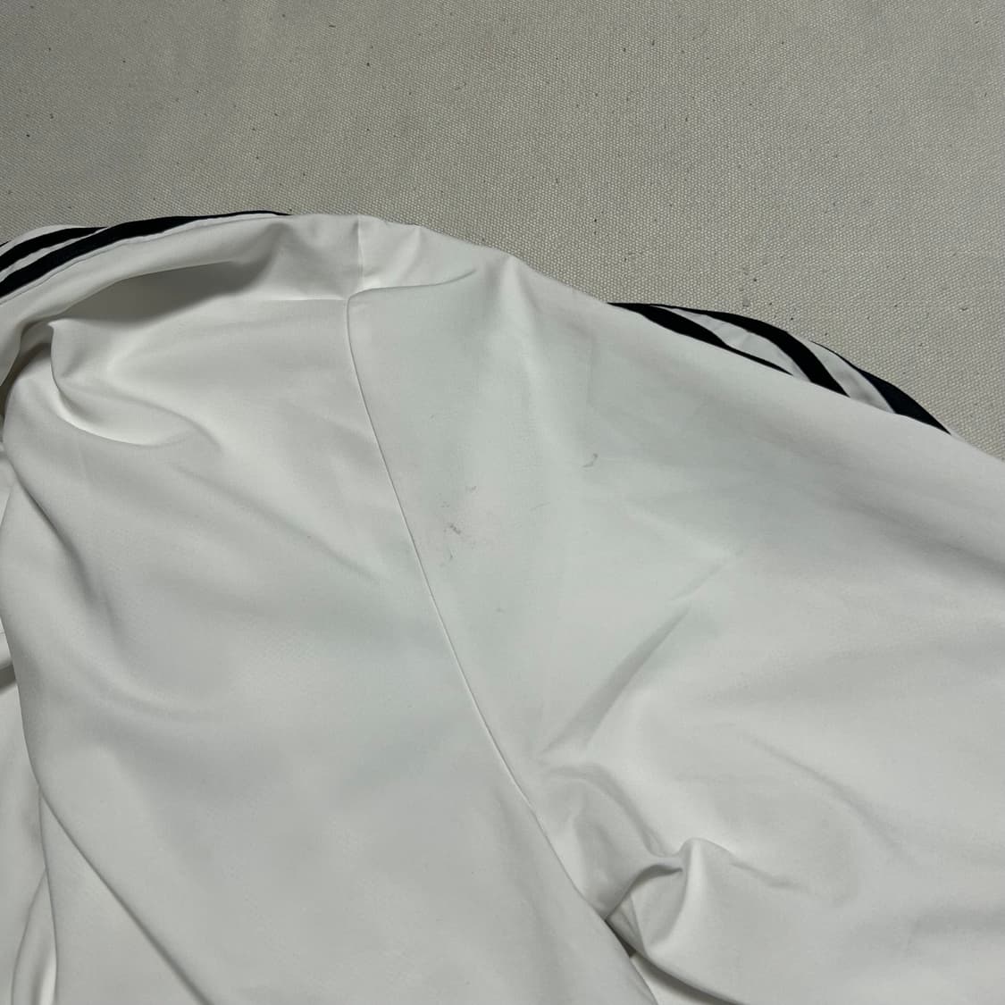 XL 아디다스 첼시 화이트 후드 바람막이 상품이미지6