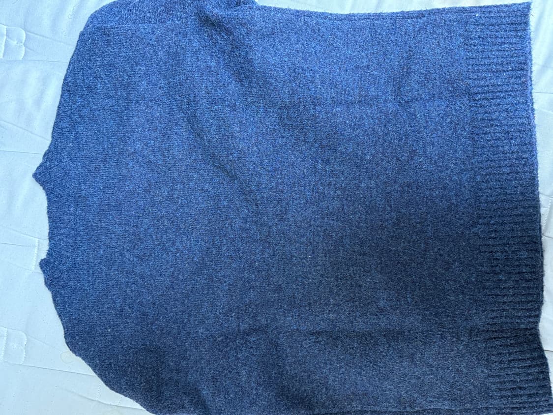 블론드 나인 네이비 울 부클 라운드 니트 상품이미지2