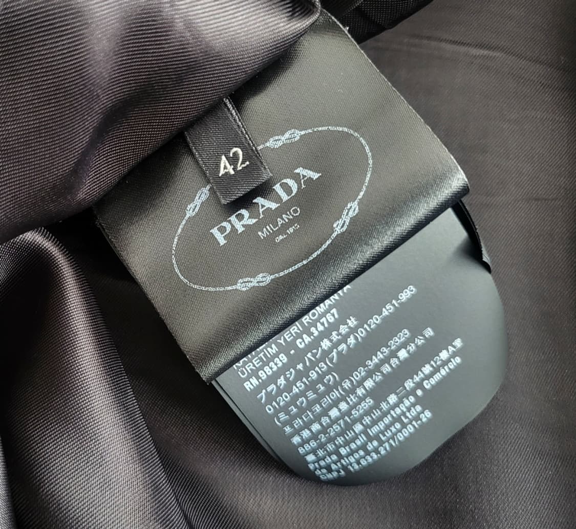 프라다 삼각패치 블레이져 상품이미지5