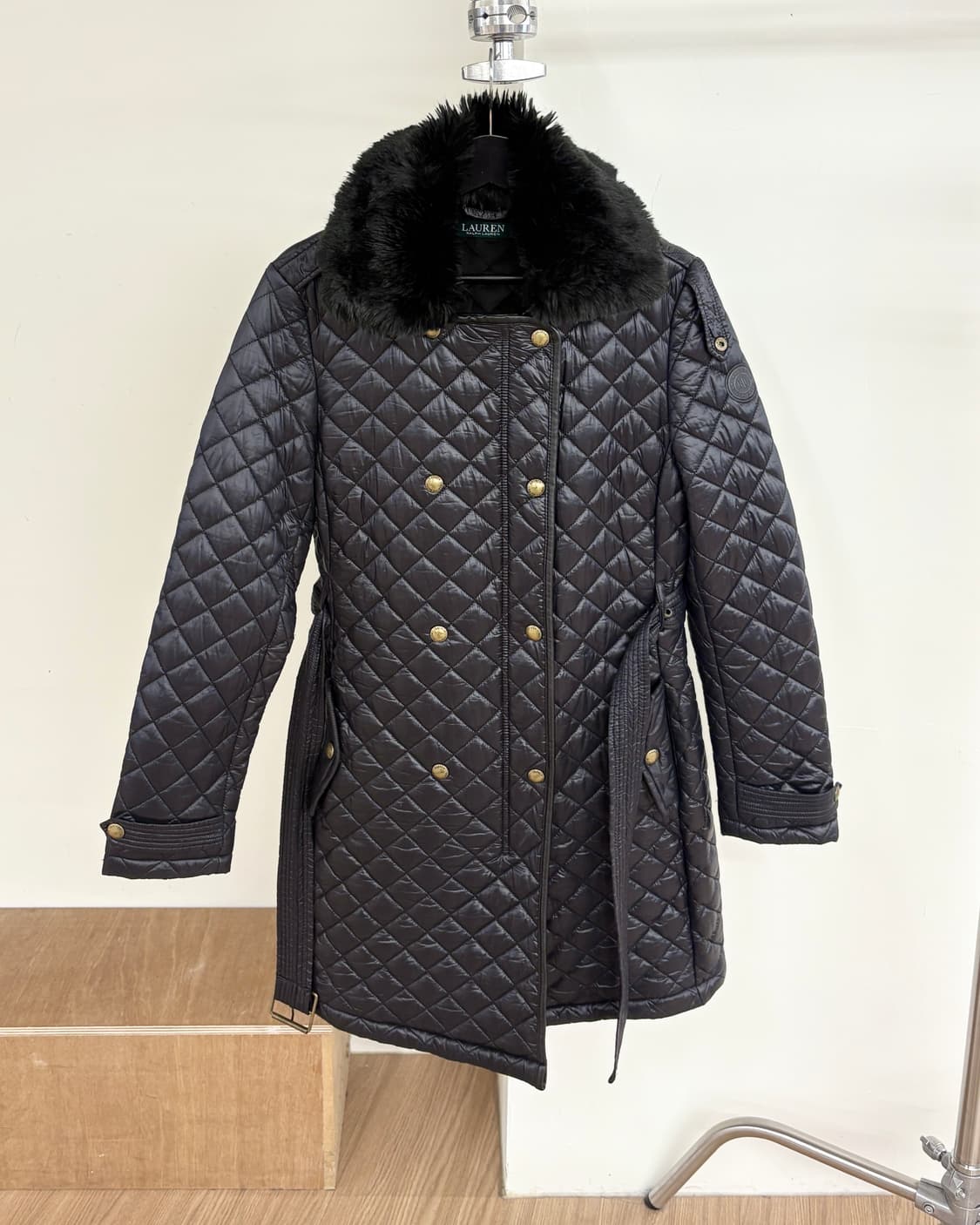 폴로 랄프로렌 블랙 퍼카라 벨티드 퀼팅 코트 상품이미지1