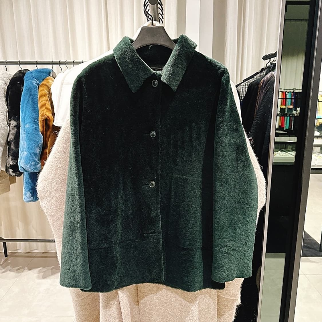 이네스 앤 마샬 여성 딥그린 양털 양가죽 퍼 자켓  상품이미지1