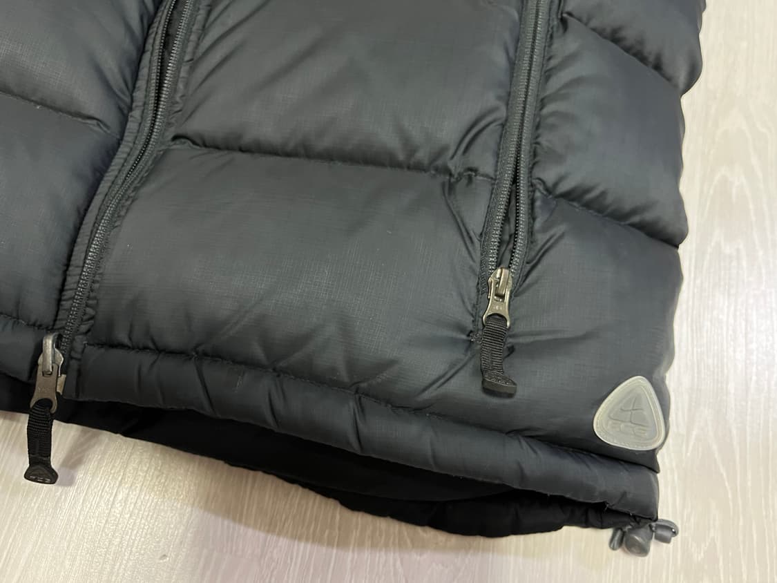  나이키acg양면조끼패딩XL 상품이미지5