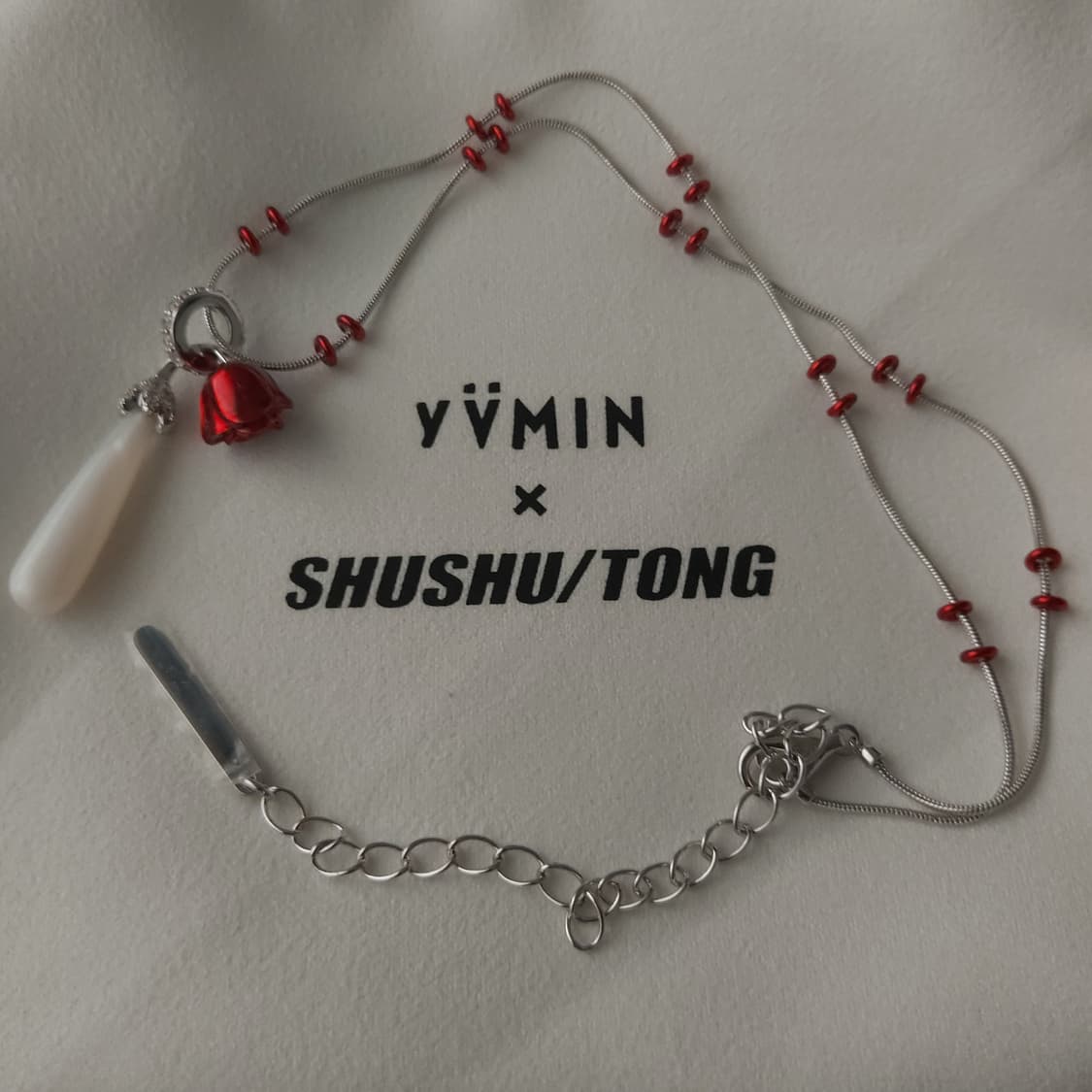 슈슈통 SHUSHU/TONG x yVMIN 로즈 펄 목걸이(아이유 착용) 상품이미지2