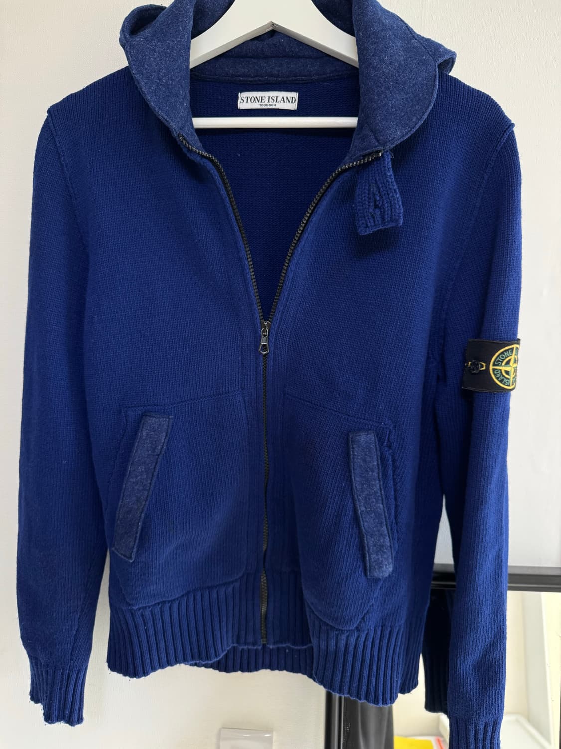 스톤아일랜드 후드 집업 상품이미지1