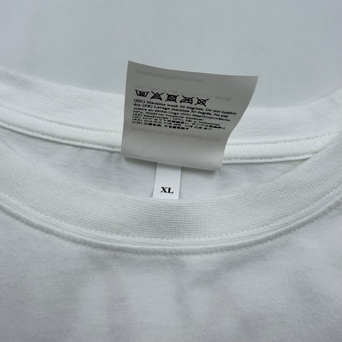 스톡홀름서프보드클럽 백 프린팅 롱 슬리브 상품이미지8