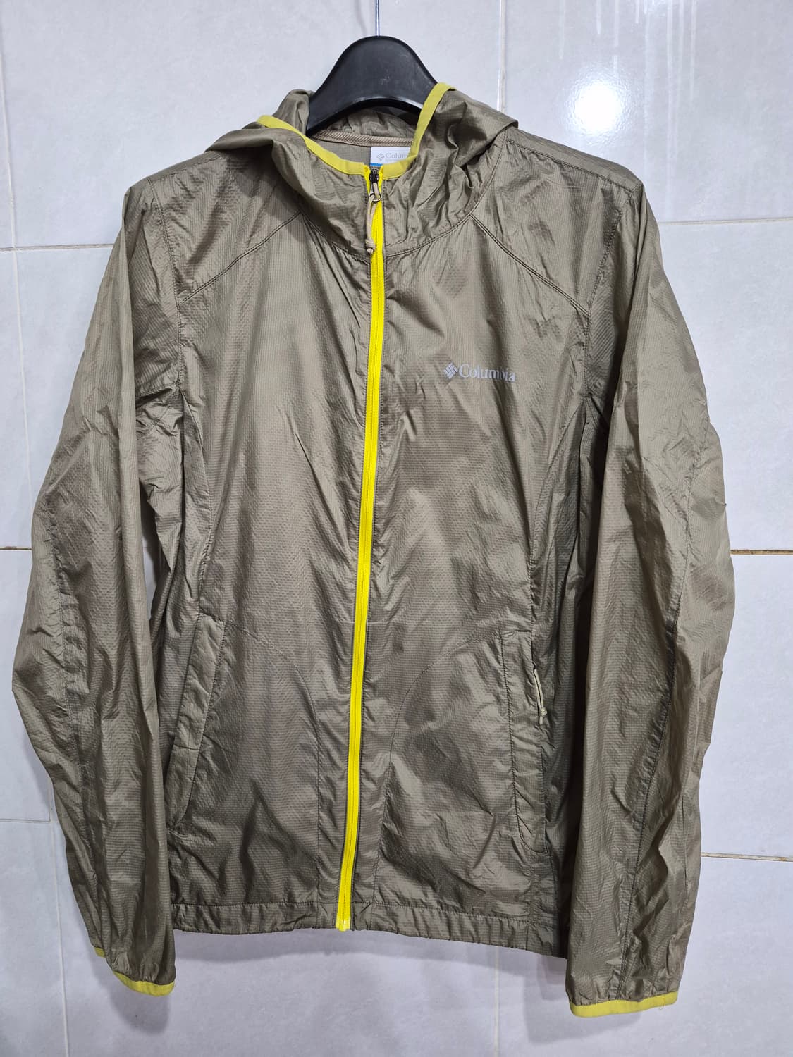 
컬럼비아 바람막이 자켓
 상품이미지1