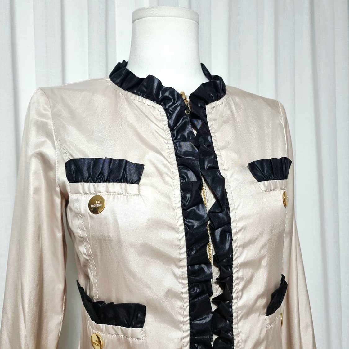 러브 모스키노 블랙프릴 금장버튼 연골드 코트 롱자켓 (4455) 상태최상 상품이미지5