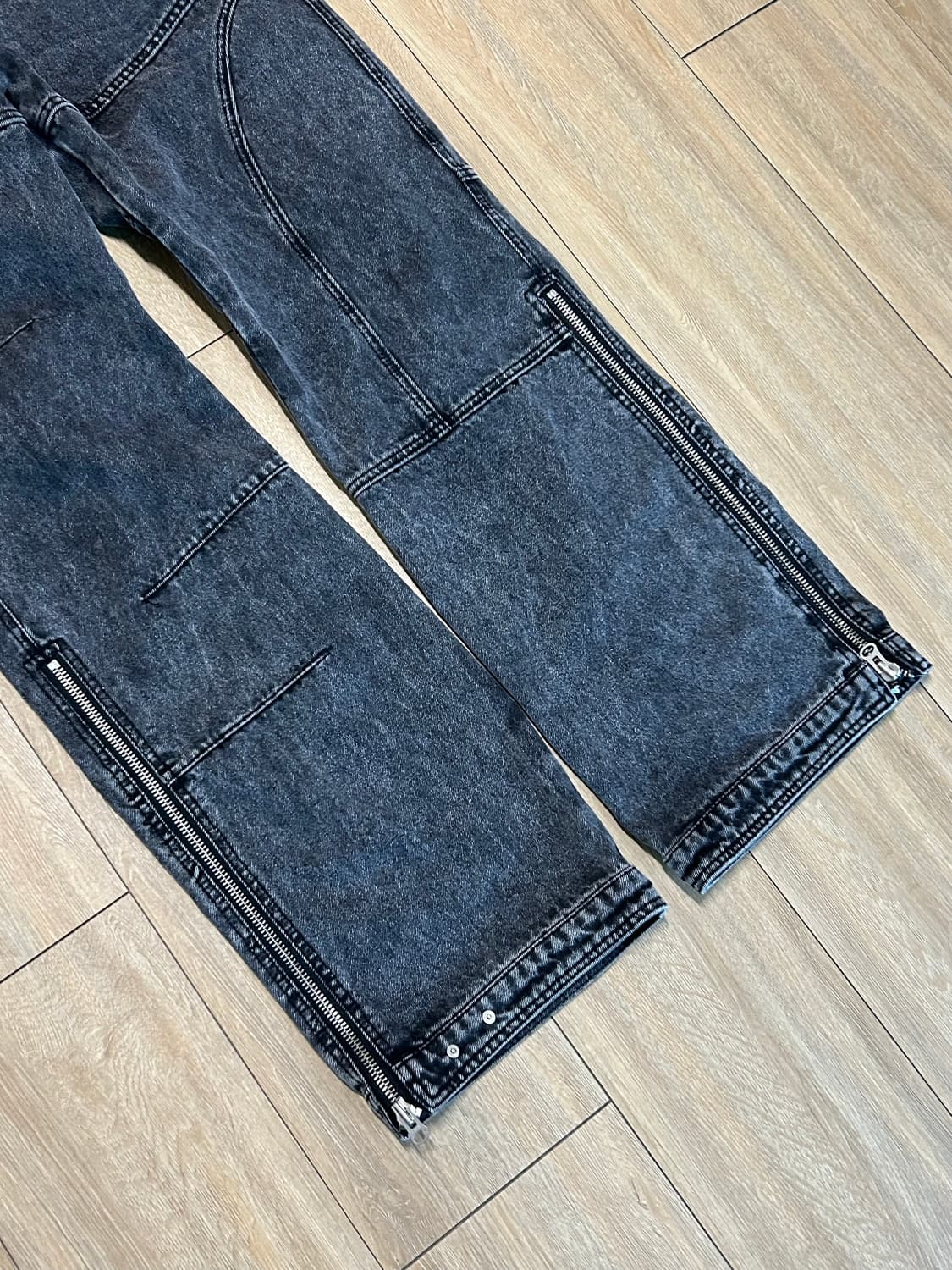 L) 엔더슨벨 블리치 워시드 지퍼 진 상품이미지3