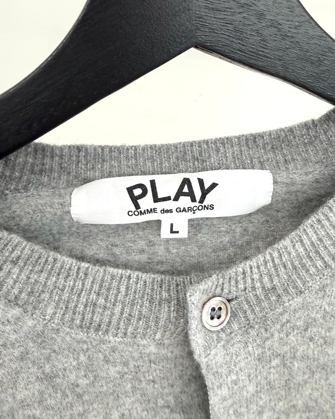 꼼데가르송 플레이 그레이 블랙 하트패치 가디건 상품이미지7