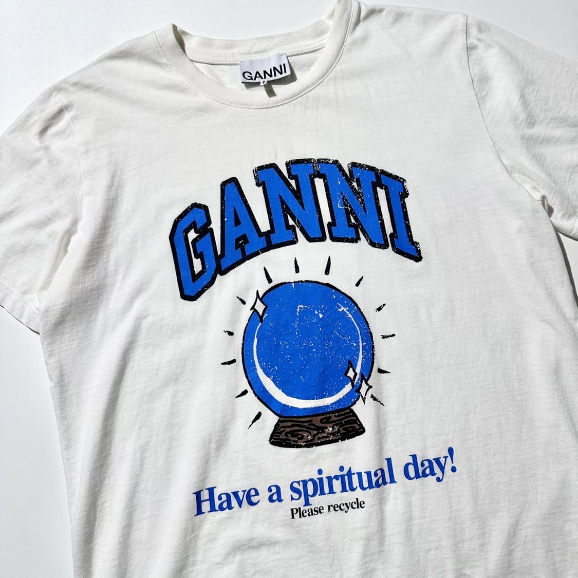 가니 크리스탈 볼 반팔 티셔츠 상품이미지3