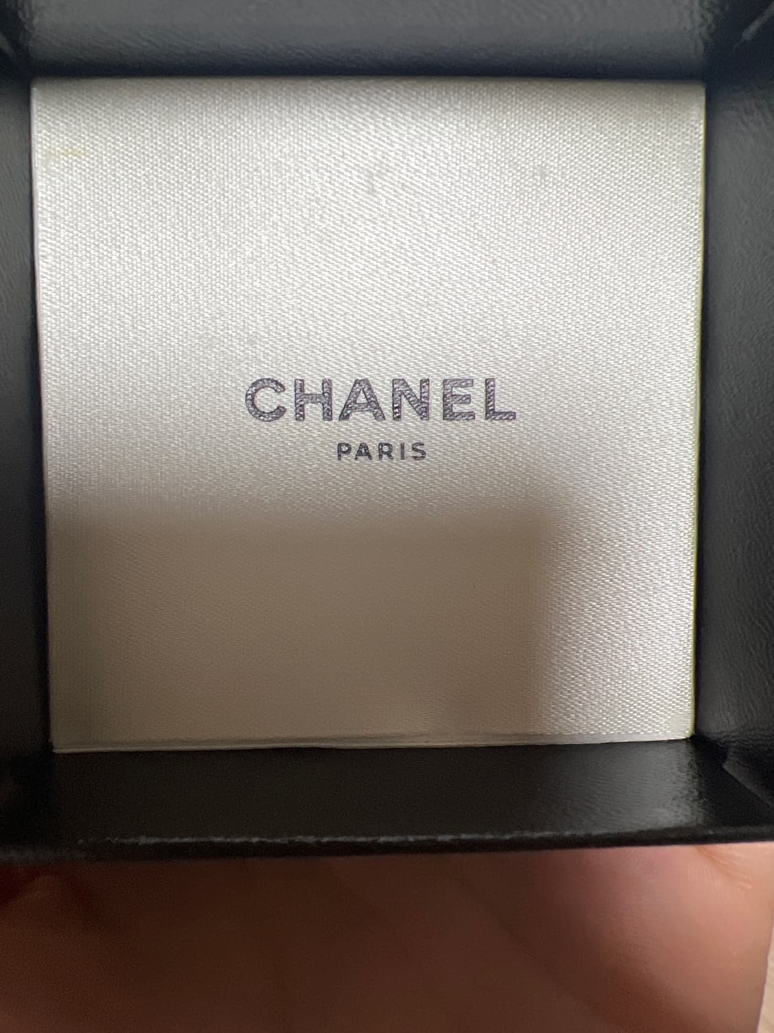 샤넬 CC 로고 진주 귀걸이 상품이미지5