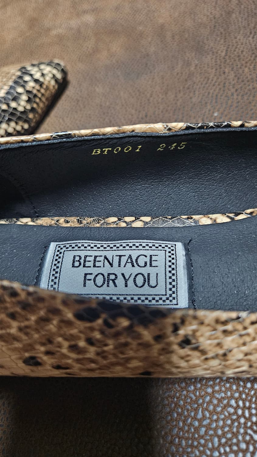  뱀피 패턴 플랫슈즈(245)새상품 상품이미지3