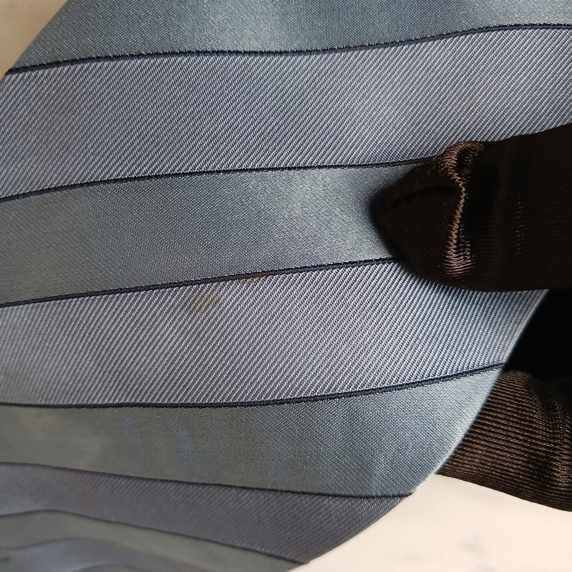 휴고보스 실크 블루 스트라이프 넥타이 9cm A~B등급 E892
 상품이미지6